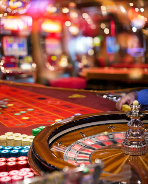 Starburst slot game interface on main555 platform showing five-reel grid with star symbols
